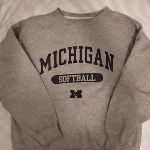 UNIVERSITY OF MICHIGAN SWEATSHIRT